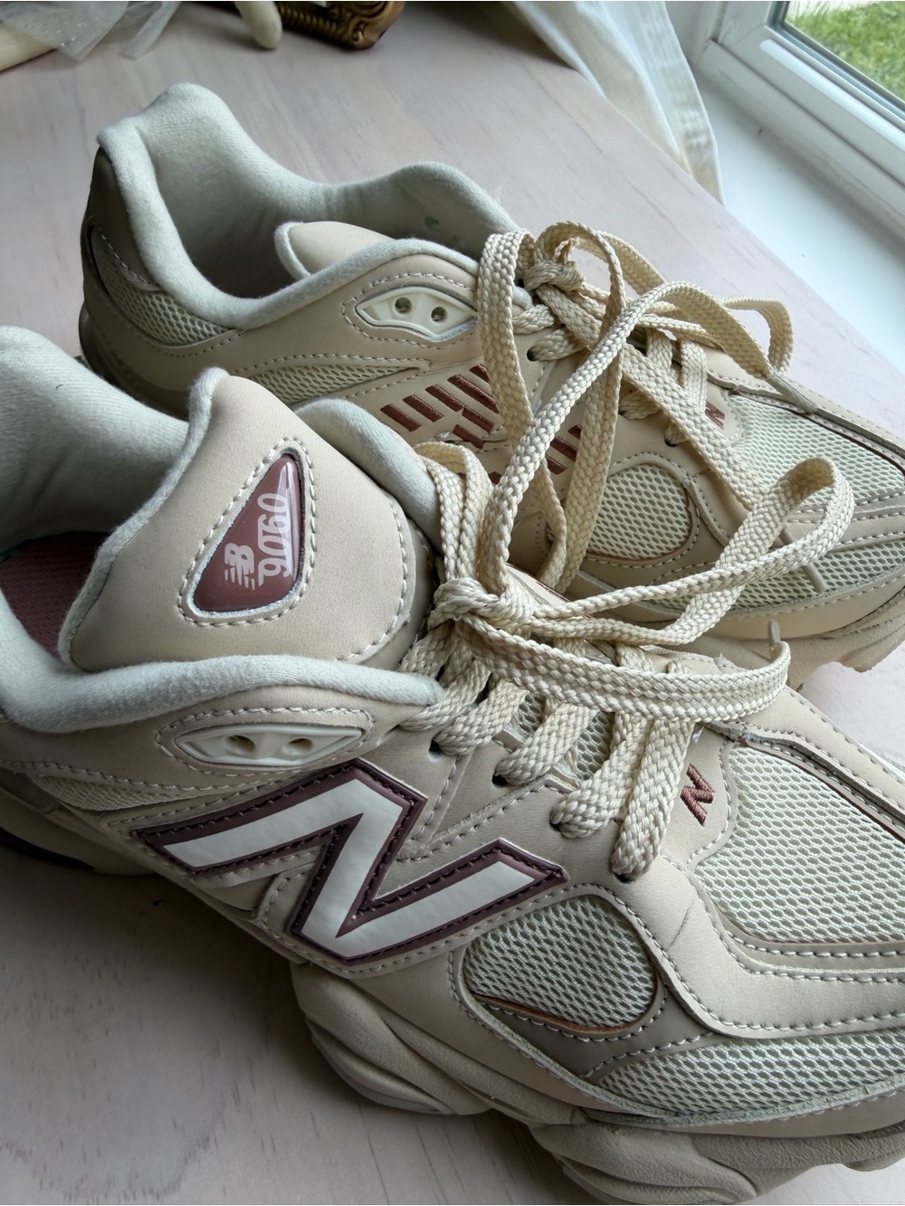 New Balance 9060 Sneakers - Picture 5 of 10